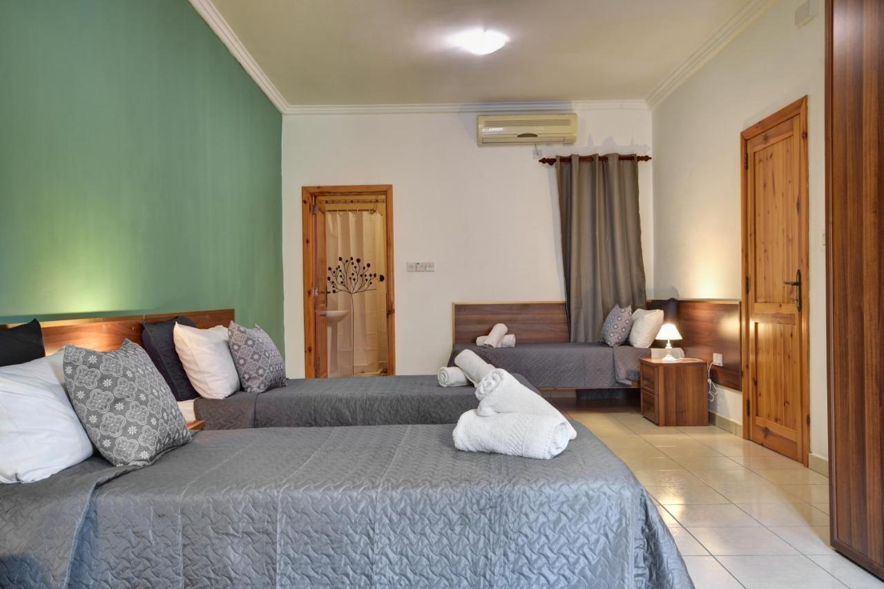 Morina Court - St Julians Seaside Bliss Apartments And Penthouse By Shortletsmalta San Ġiljan Exterior foto
